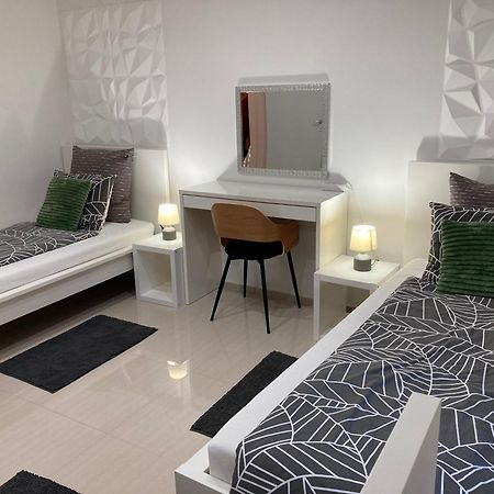Apartman Sonas With Free Private Parking Karlovac Buitenkant foto