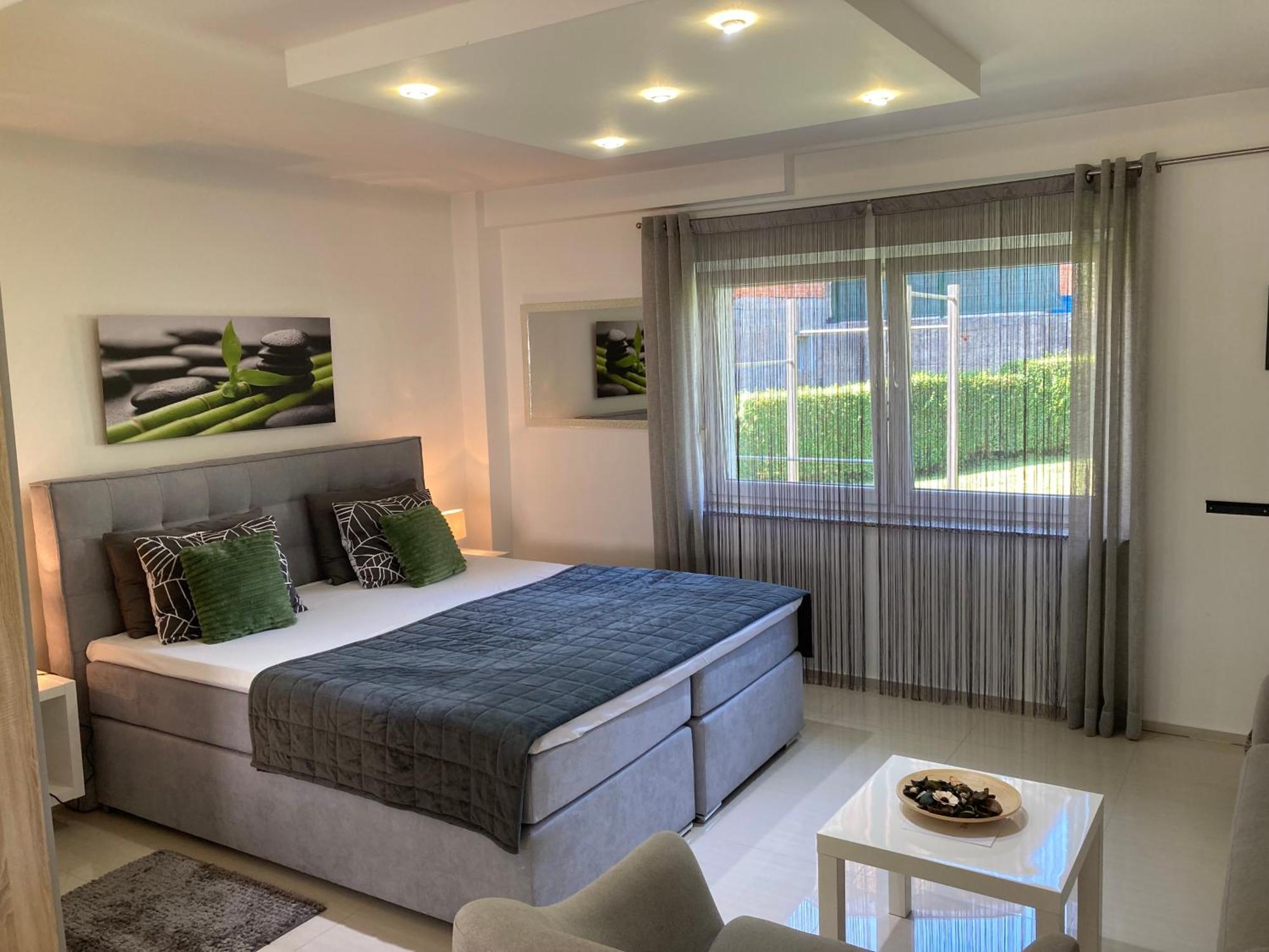 Apartman Sonas With Free Private Parking Karlovac Buitenkant foto